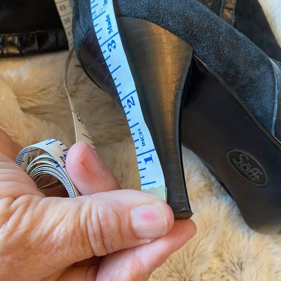 Sofft suede high heel boots - Picture 5 of 11
